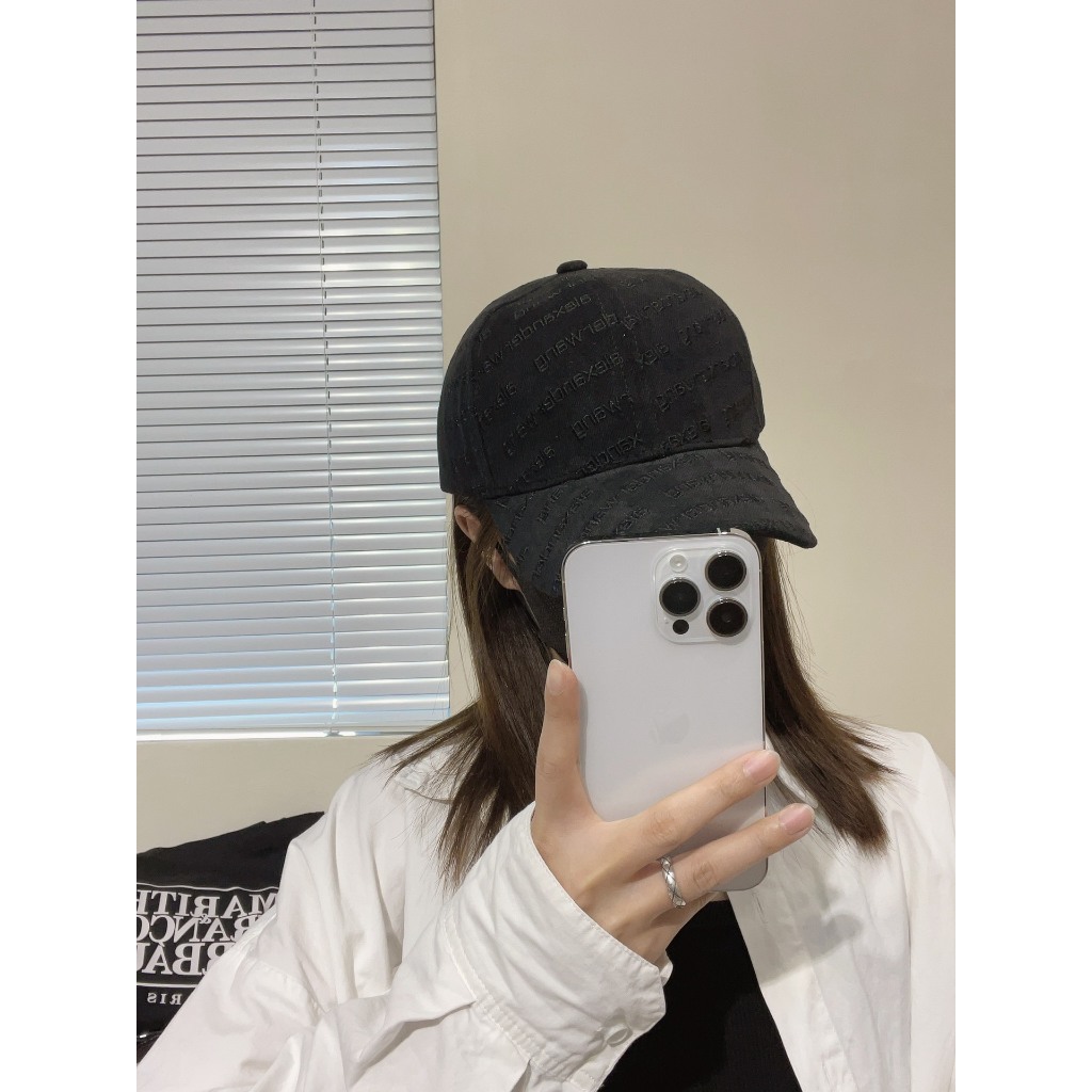 หมวกเบสบอล Alexander Wang ปักลายสไตล์ใหม่ สีสดใส สำหรับทุกคน