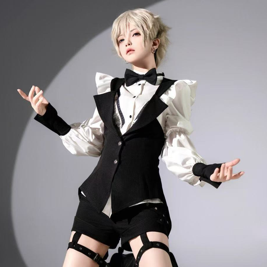 ชุด lolita gothic สามชิ้น พรินซ์ สูท กางเกงขาสั้น และเสื้อกั๊ก