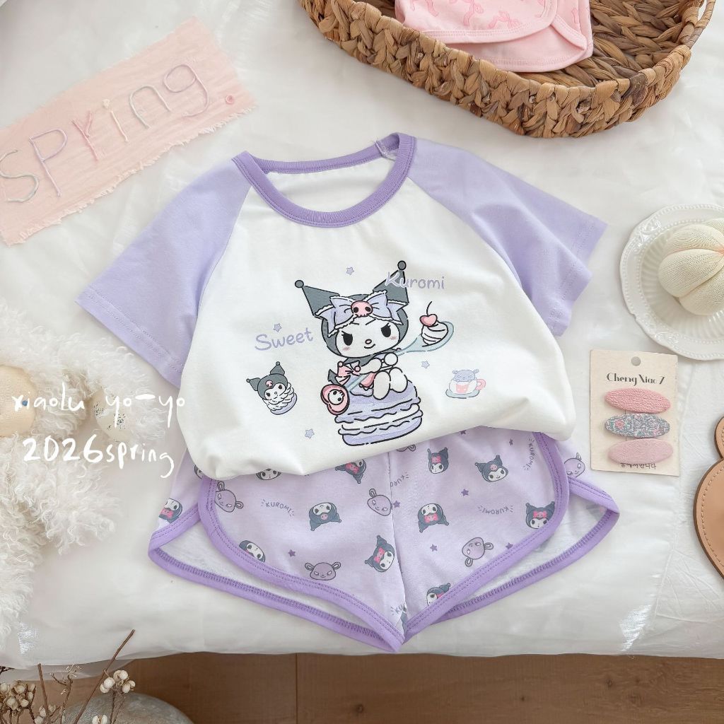 ชุดเสื้อยืดและกางเกงขาสั้นสำหรับเด็กSANRIO ลายคุโรมิ พิมพ์สีสดใส เหมาะสำหรับสวมใส่ในฤดูร้อน ราคา ถูกที่สุด ดีลบีเคเค แกลเลอรีภาพที่ 4