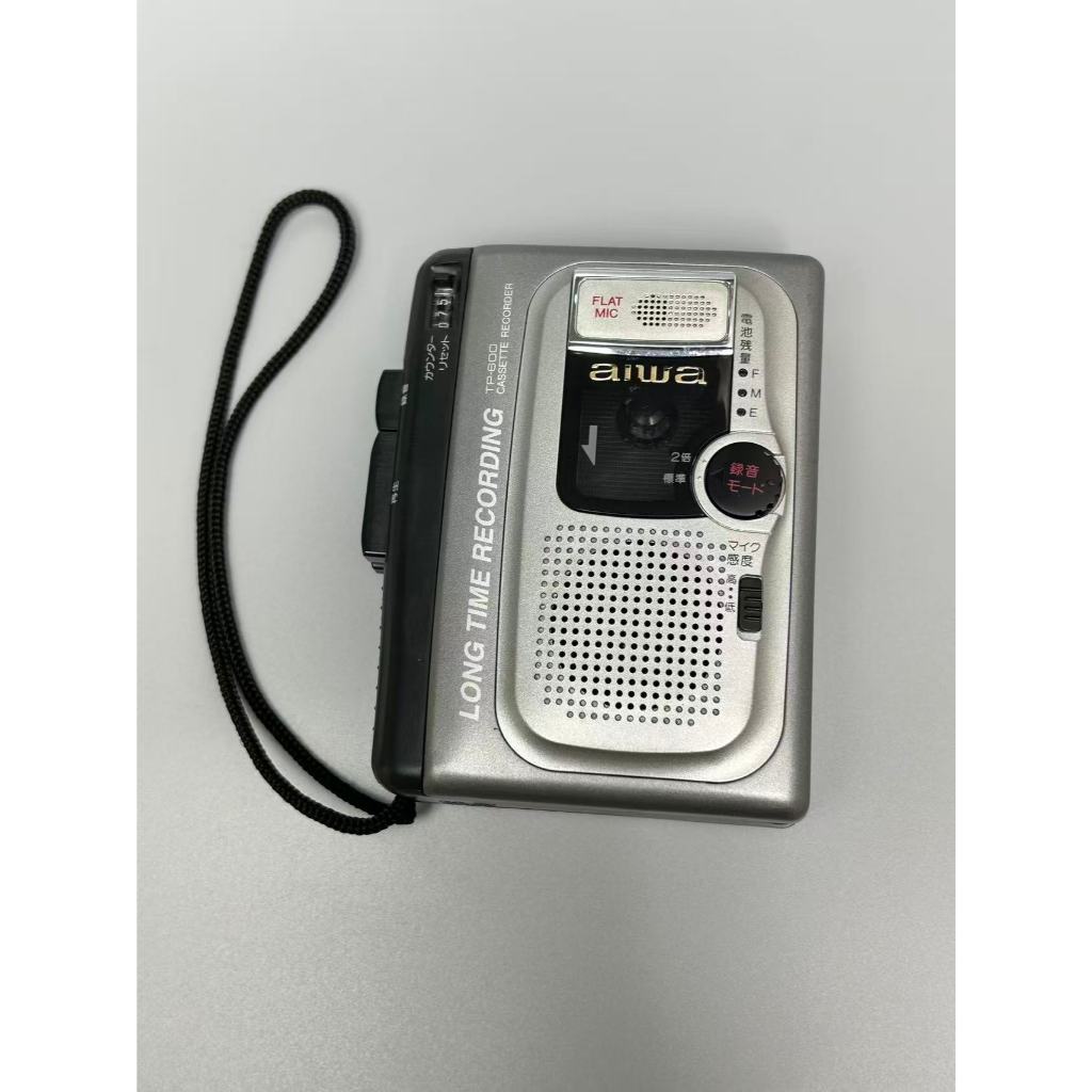 เครื่องเล่น Walkman เทปเครื่องบันทึก AIWA TP-600, เครื่องเล่น AIWA Walkman, พร้อมฟังก์ชั่นลําโพงภายน