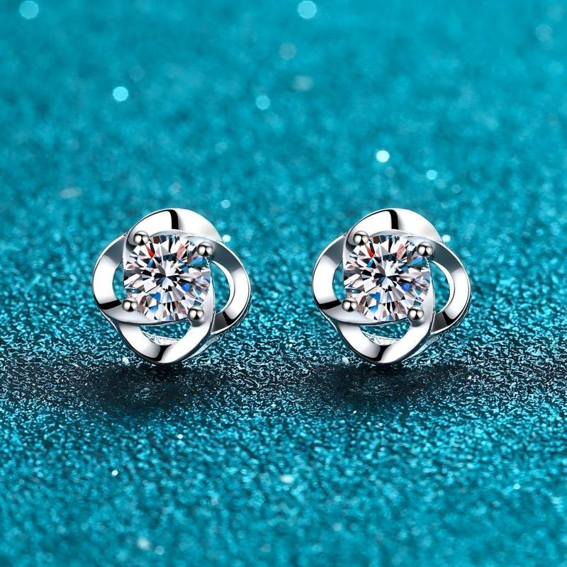 X-238 ต่างหูผู้หญิงเงินแท้ 925 0.3 กะรัต/0.5 กะรัต มอยซาไนต์ * 2 (มีใบรับรอง)