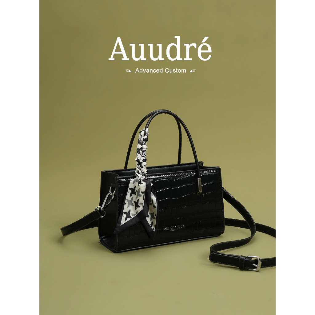Auudre Niche Portable Pillow Bag Fashion Commuter Crossbody Bag