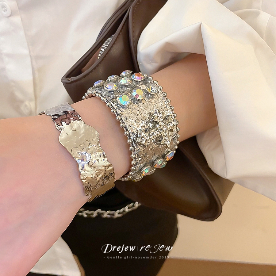 กำไลข้อมือโลหะสีเงินพร้อมพลอยคริสตอลรุยนสโตนสีรุ้ง ออกแบบเก๋สำหรับงานปาร์ตี้และแฟชั่น