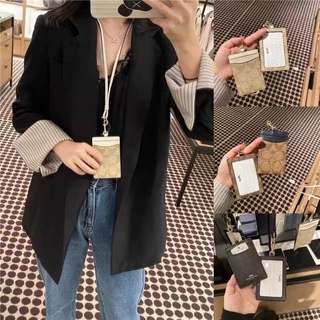กระเป๋าหนังใหม่ใส่การ์ดพร้อมสายคล้องสําหรับเป็นของขวัญ รหัส เชือกเส้นเล็กคอลเลกชันชื่อแท็กคอบัตรพนักงานนักเรียนชื่อ