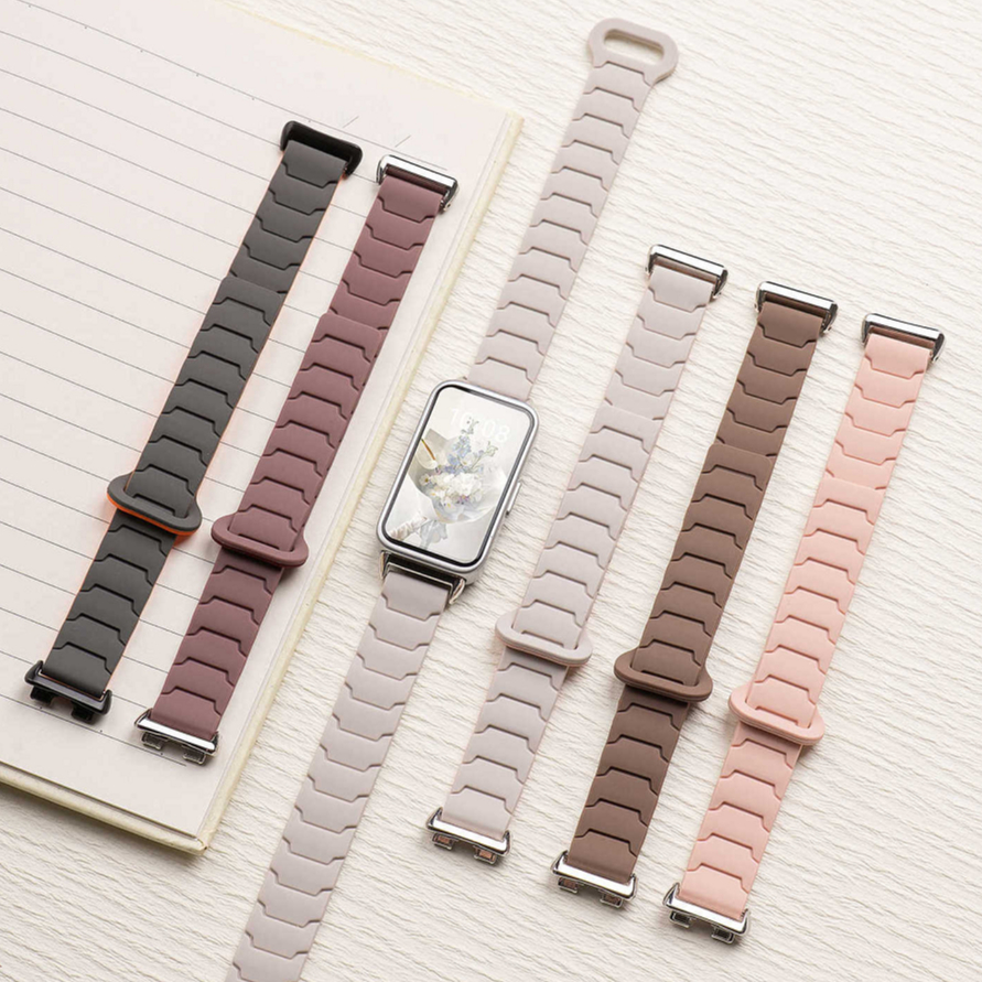 สายนาฬิกาแม่เหล็ก For Huawei Band 11 pro สาย Soft สาย Huawei Band 11 Strap Rubber Huawei Band 10 สาย Slim Huawei Band 6 /7/8/9/10/ Huawei band 11สาย Huawei Band 11pro bracelet Huawei Band 9 สาย Huawei band 7 Strap Replacement สาย Huawei Band 9 Strap