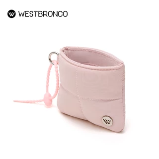 WESTBRONCO ยิปโซ (Gypso) – พร้อมสายคล้องข้อมือ กระเป๋าสตางค์บุนุ่มลายควิลท์ แบบไม่มีซิป ที่ใส่บัตรพร้อมฝาปิดแม่เหล็ก และพวงกุญแจ น้ำหนักเบามากกกก เหมาะสำหรับใช้ในชีวิตประจำวัน