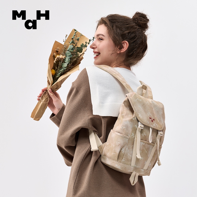 กระเป๋าสะพายหลังขนาดเล็กแต่มีความจุดี เหมาะสำหรับการเดินทางและกิจกรรมกลางแจ้ง