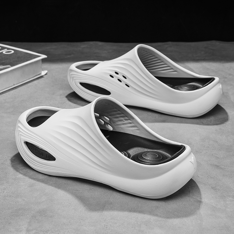 Mens Beach Flip-Flops ฤดูร้อน 2026 ทนทานผู้ชายกีฬากลางแจ้ง Soft-Sole รองเท้าแตะทองกันลื่น