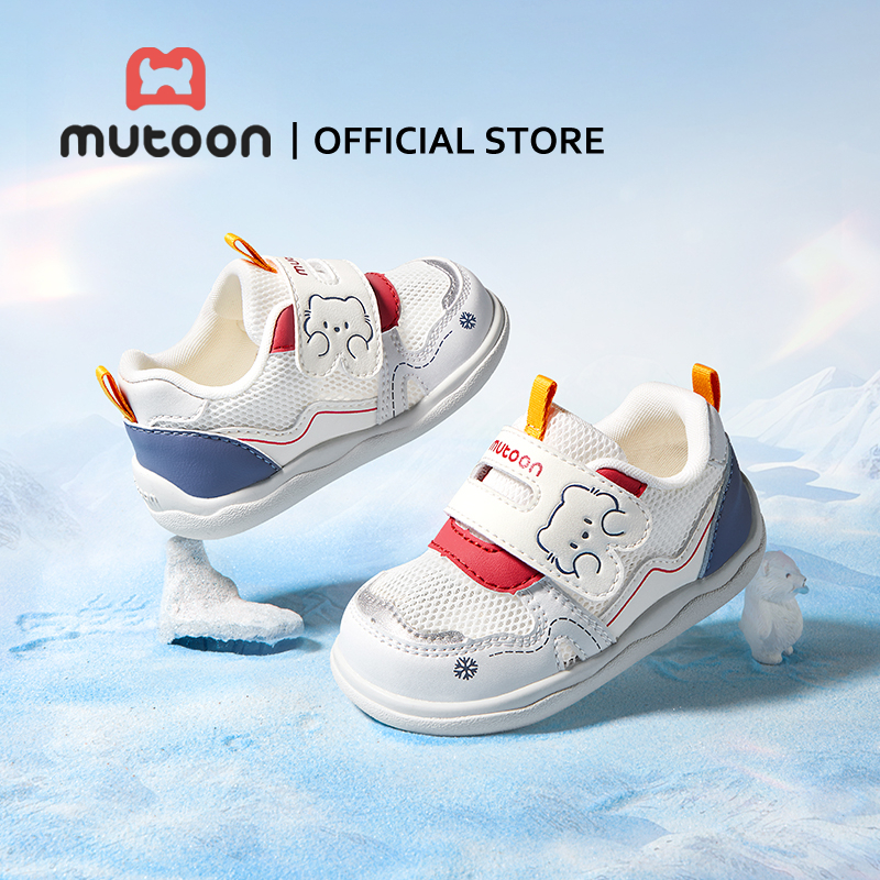 【Mutoon】รุ่นใหม่ ฤดูร้อน รองเท้าเด็ก หัวรองเท้ากันกระแทก  ตาข่ายระบายอากาศ สบายเท้า ลายการ์ตูนน่ารัก