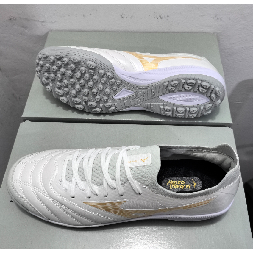 ใหม่สีจับคู่รองเท้าฟุตบอล ไม่ 39-45 ผู้ชายหนังสีขาวสวมทนรองเท้าฟุตบอล