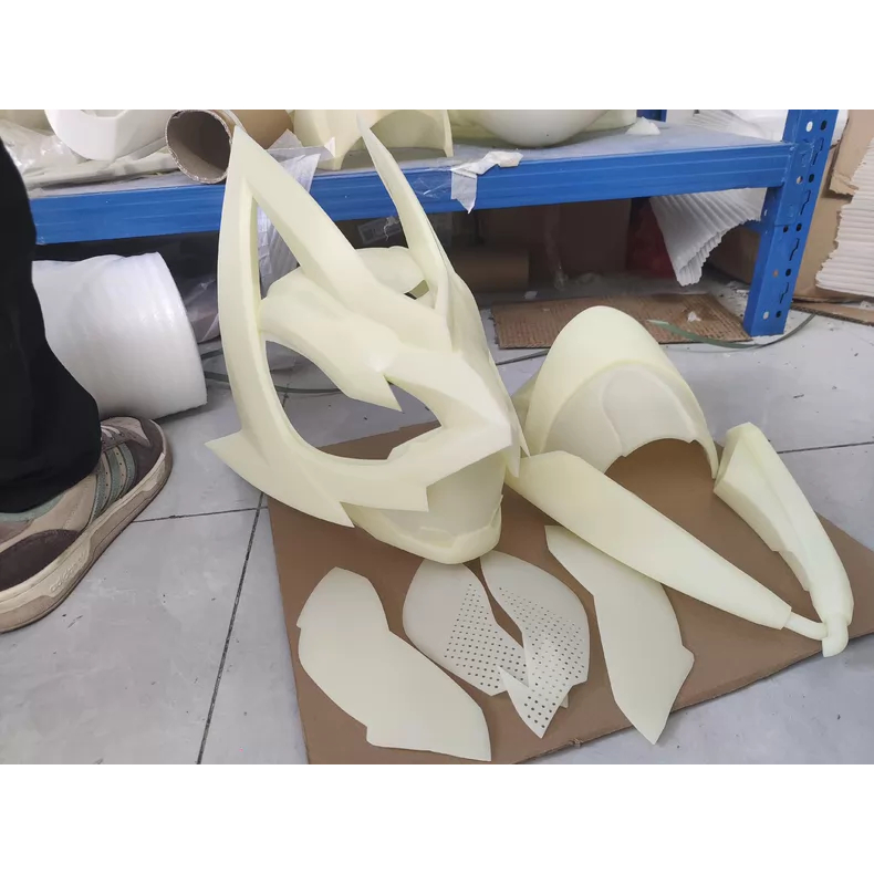 หมวกกันน็อครุ่น Kamen Rider Extreme Fox mk2 Photosensitive White