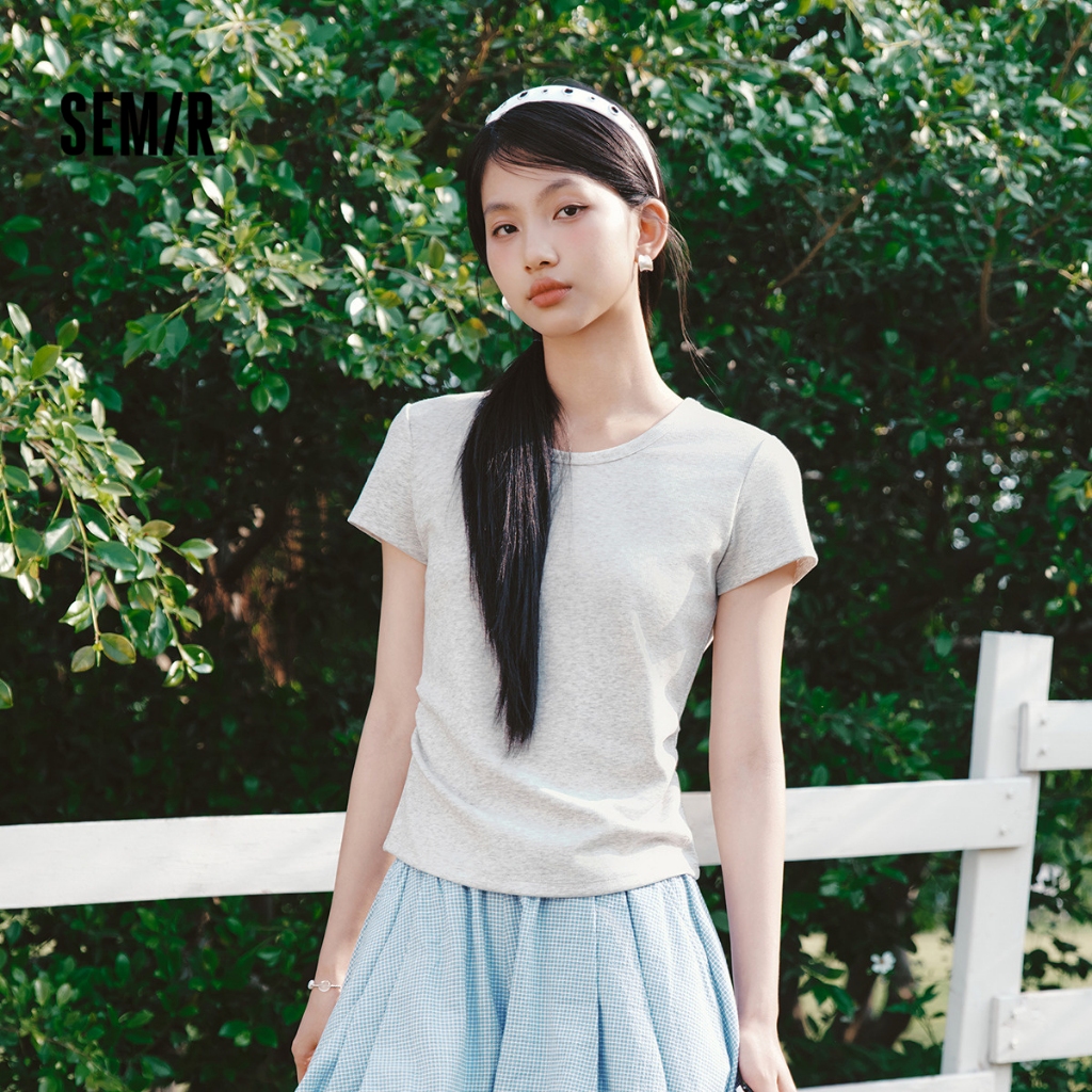 Semir 2026 สไตล์ฤดูร้อน แขนสั้นSlim Fit ตัดเย็บพิเศษดีไซน์ U-neck กับรายละเอียดรูเชดบนเสื้อยืด — صورة 2