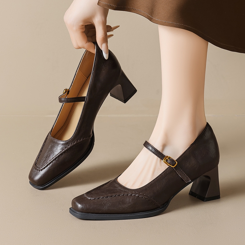รองเท้าส้นสูง Retro Soled Le Fu สีดำ ขนาดเล็ก ส้นสูง 6 ซม.