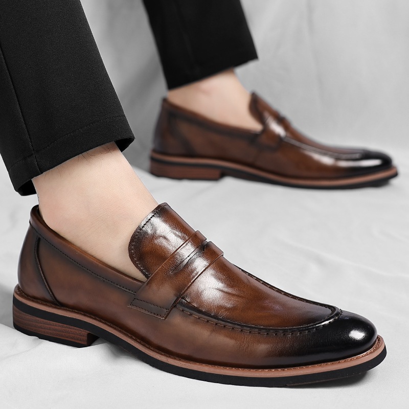 รองเท้าหนังสไตล์ใหม่สไตล์อังกฤษ Soft Sole Mens Business Casual High-End Groom Shoes