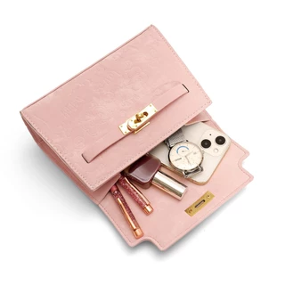 RAINSMORE กระเป๋าสะพายข้างผู้หญิง | กระเป๋าสตางค์สตรีดีไซน์ใหม่ ลาย-หัวใจสีชมพู ดีเทลด้านบนสีทองประณีต สะพายข้าง/ถือได้ เหมาะสำหรับออกเดท/วันทำงาน