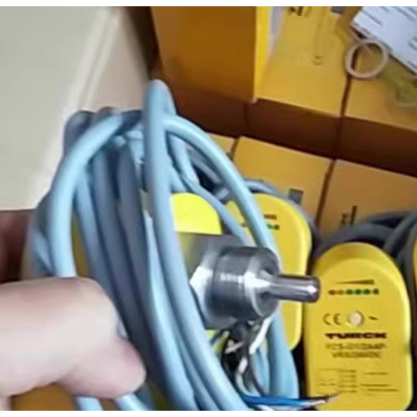 ตัวบ่งชี้สวิตช์การไหลของน้ํา Tulke FCT-G1/2A4P-AP8X-H1141 FCS-G1/2A4P-AP8X-H1141