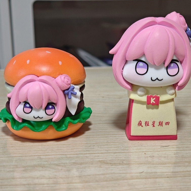 Real Shot doro Crazy Thursday doro Beef Burger doro Dorohy Pink Dog Figure สินค้าของเล่นตุ๊กตา