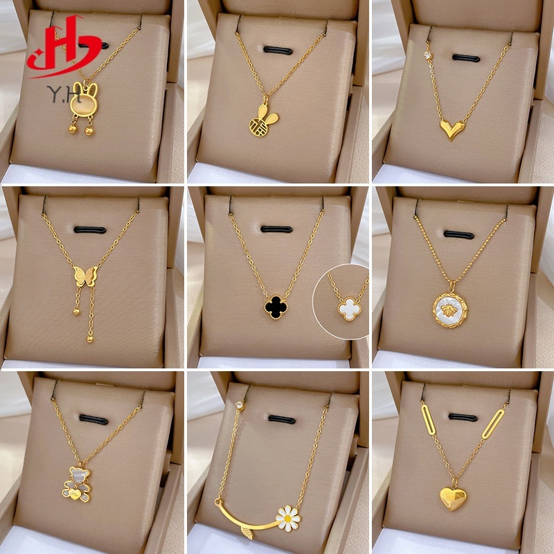 ⭐Y.H⭐ 316L โคลเวอร์สี่ใบ ตัวอักษร กระต่าย ผีเสื้อ เพชร สีทอง 18K สร้อยคอสแตนเลส