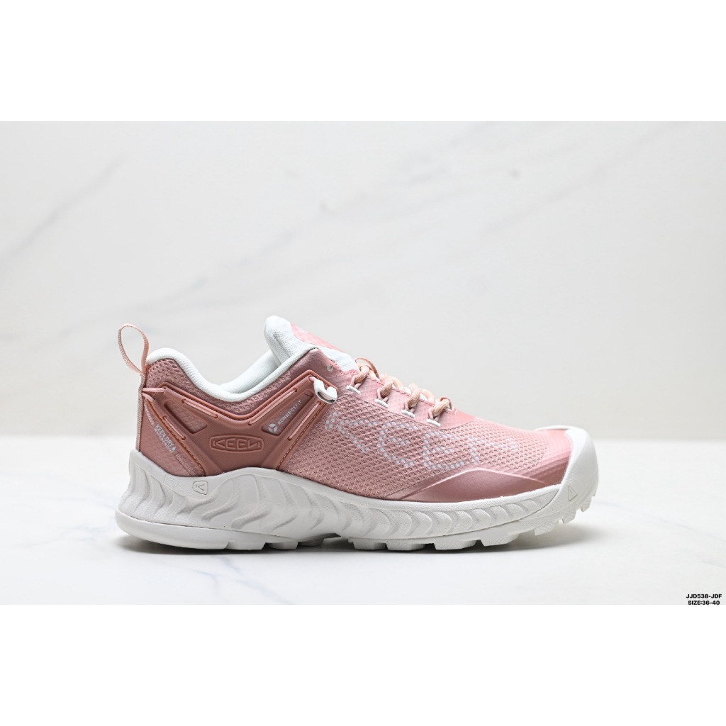 KEEN NXIS EVO WP รองเท้าเดินป่า