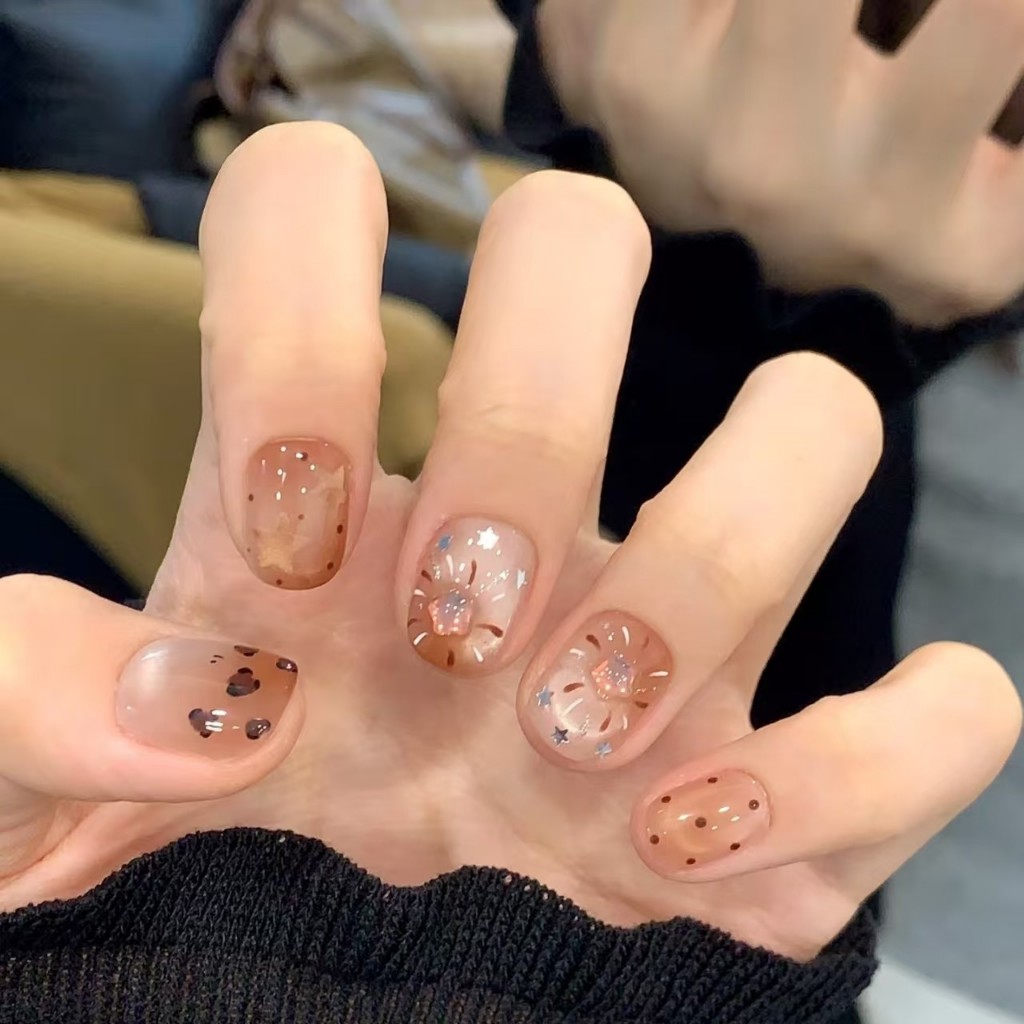 T044 เล็บปลอมสําเร็จรูป เจลแท้ ทำด้วยมือ 10 ชิ้น/กล่อง สีกาแฟนม ลายดาว ประณีต หวาน ๆ น่ารัก ใช้ซ้ำได้