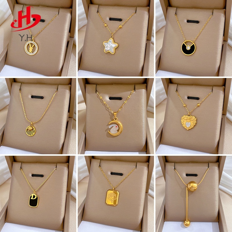 ⭐Y.H⭐ 316L เปลือกหอย ตัวอักษร เพชร 18K สร้อยคอสแตนเลส