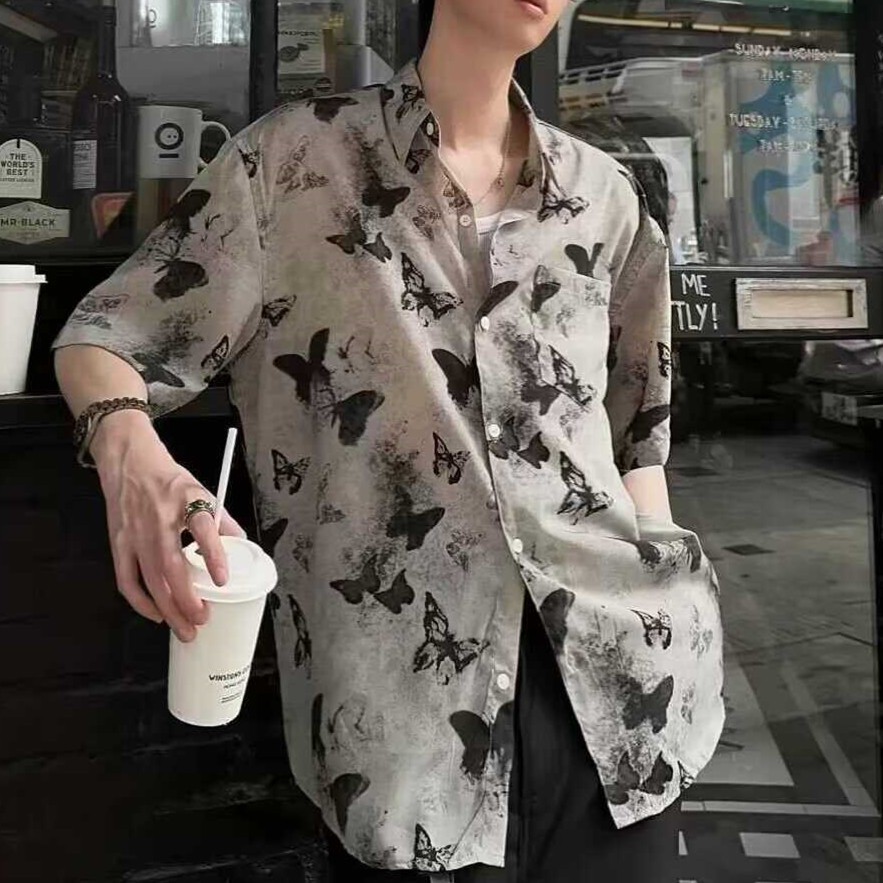 [ส่งไวจากไทย] เสื้อเชิ้ตแขนสั้น พิมพ์ลายกราฟิก ทรงหลวม สไตล์ฮาวาย สำหรับผู้ชาย M-3XL