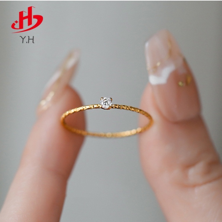 ⭐Y.H⭐ 316L แหวนเล็ก ๆ เพชร สีทอง 18K แหวนสแตนเลส