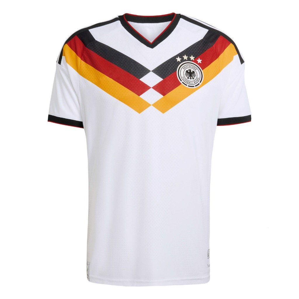 เสื้อฟุตบอลสำหรับ World Cup 2026 ในเยอรมนี ปรินต์ชื่อตามที่กำหนด