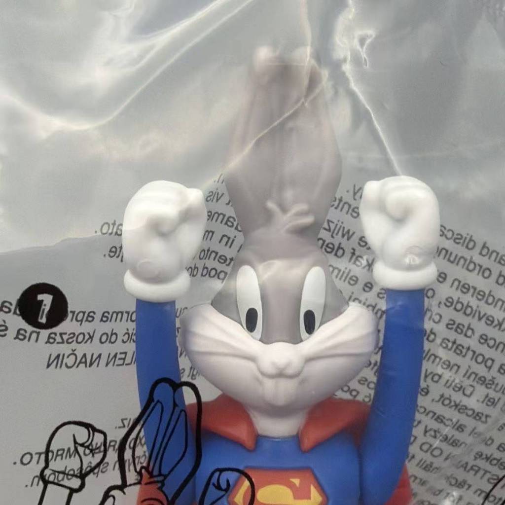 ตุ๊กตา Burger King Bunny Superman Warner ครบรอบ 100 ปีร่วมเคลื่อนย้ายได้ของเล่นที่ยังไม่ได้เปิด