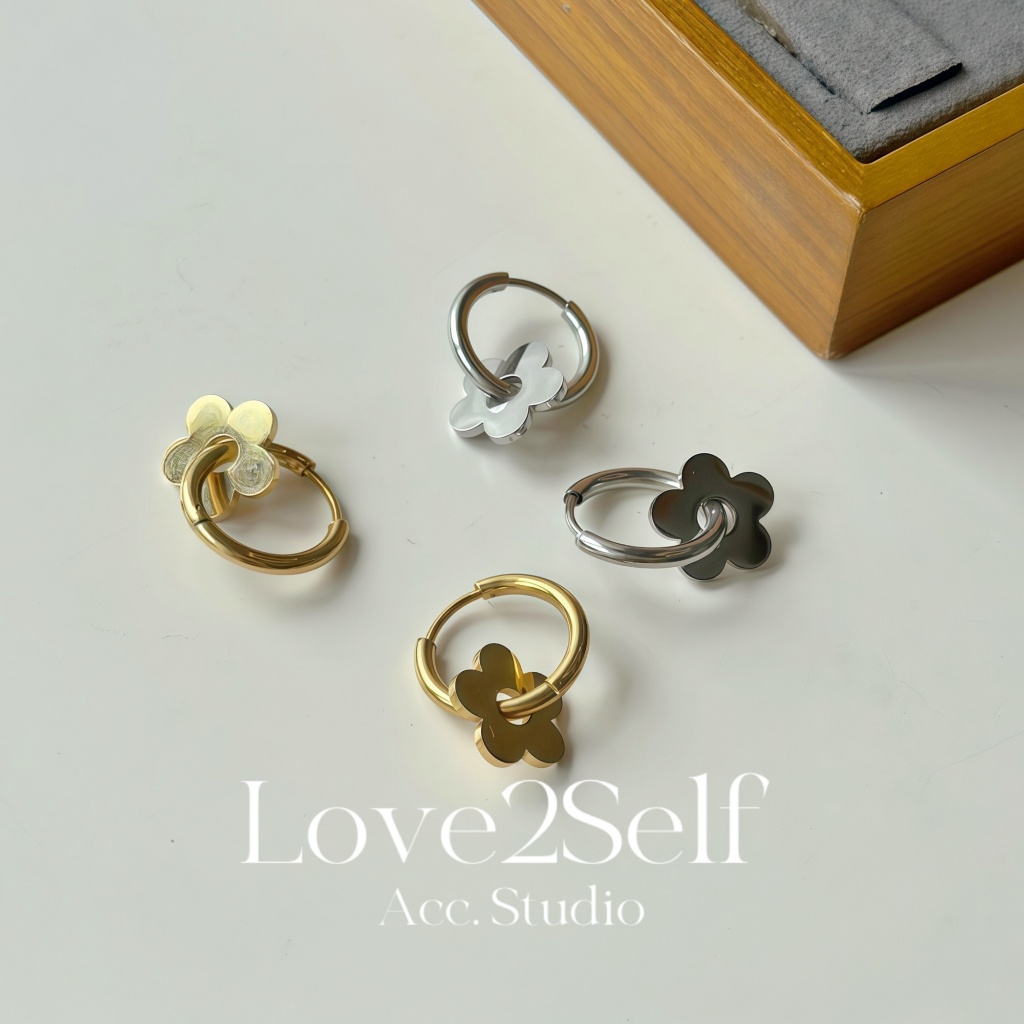 Love2Self E008 สแตนเลส Daisy ดอกไม้ Hoop ต่างหูสําหรับผู้หญิง Non Tarnish สวมใส่ทุกวันกันน้ํา