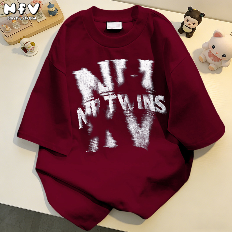 NFV ใหม่ล่าสุด🌟คริสต์มาส เสื้อยืดแนวเกาหลี ใส่สบาย ระบายอากาศ ใส่สบายไม่รัดตัว ผ้าคอตตอน 100% YG329