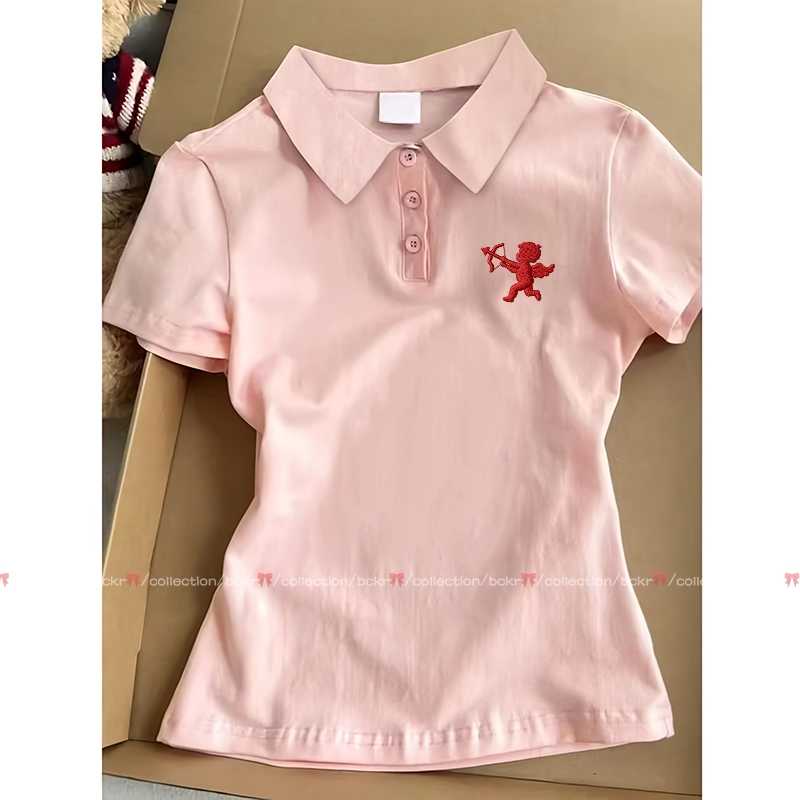 【จัดส่งตลอด24ชั่วโมง】 BCKRปักลายปลอม ทรงเข้ารูป เสื้อผญ เสื้อโปโล เข้ารูป เซ็กซี่ สาวแซ่บเสื้อYG2747