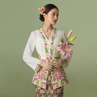 เสื้อเคบายาย้อมถักร้อยสำหรับผู้หญิง ดีไซน์สวยงาม เหมาะสำหรับโอกาสพิเศษ