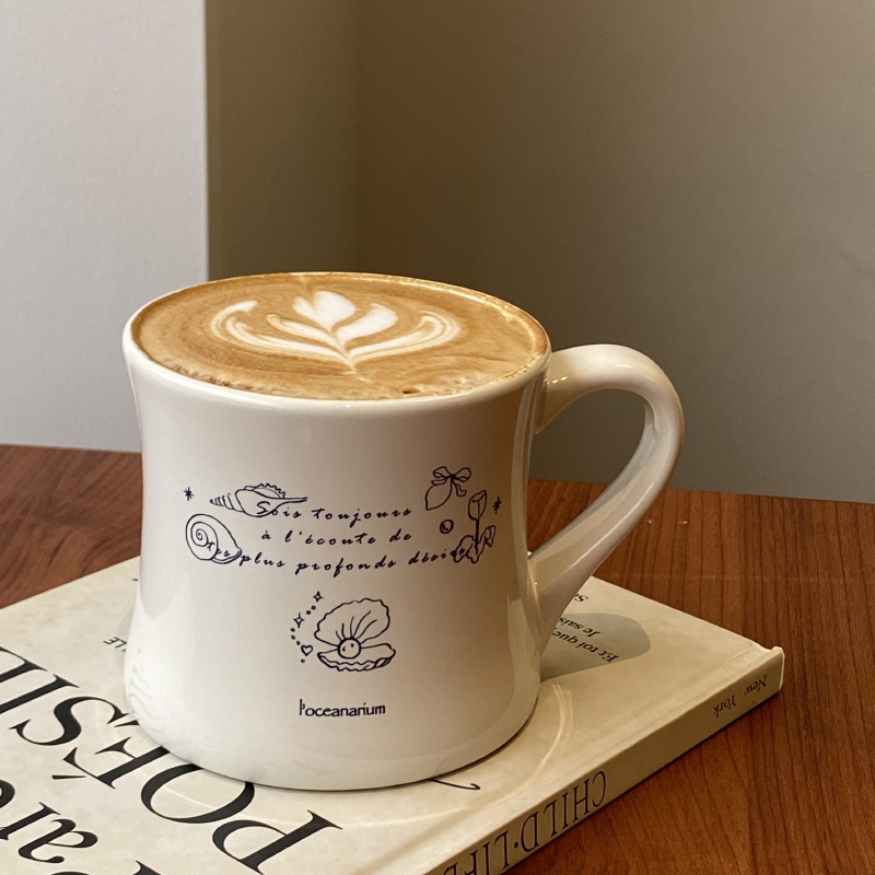 Hihi ยุคกลาง Retro Seaside Shell Conch แก้วเซรามิค Niche ins เอวเล็กถ้วยกาแฟของขวัญ 300ml