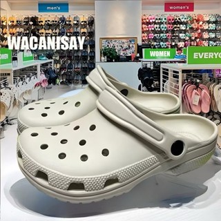 รองเท้าแตะชายหาด Croc Classic Clog น้ําหนักเบาสบายเหมาะสําหร…