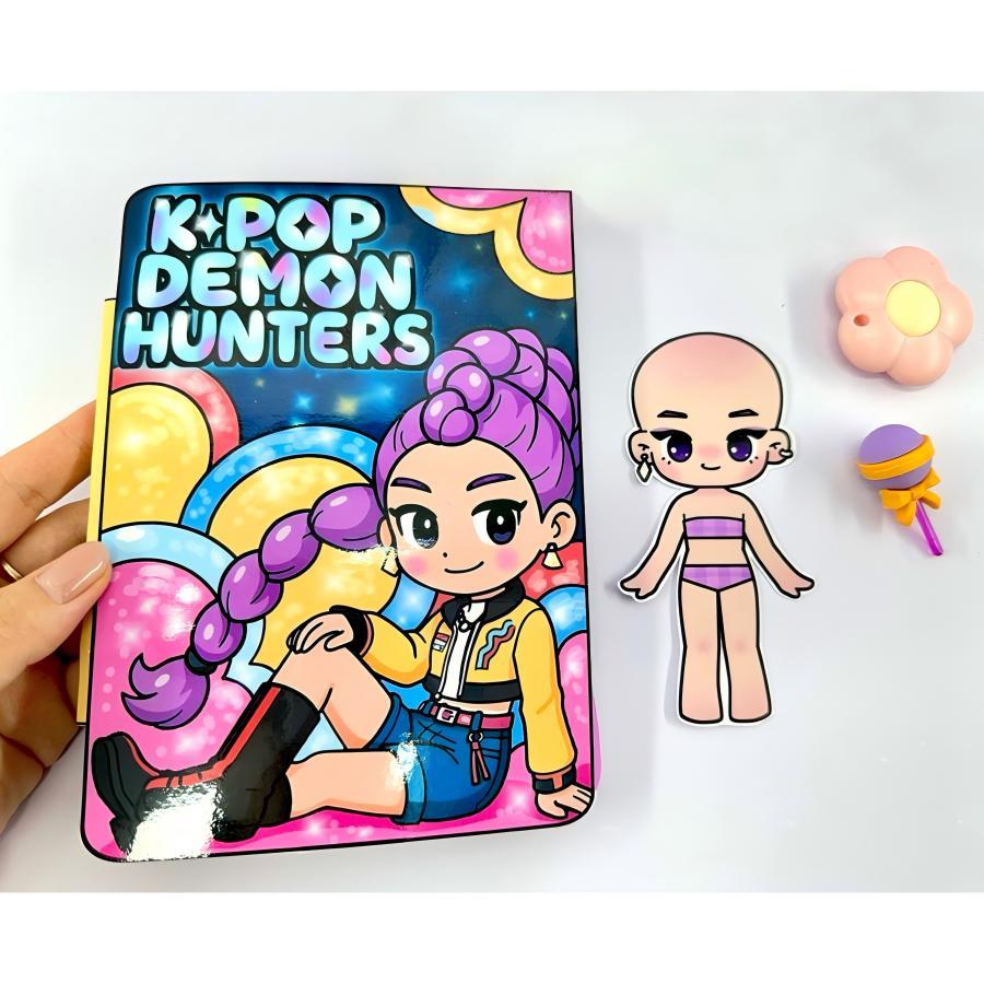 KPOP Witch Hunt Baby RUMI Dress Up Quiet Book DIY วัสดุแพ็คไม่ผลิตภัณฑ์สําเร็จรูปต้องการมือตัดและทํา Kulomi Puzzle Decompression สมุดภาพของเล่นของขวัญ