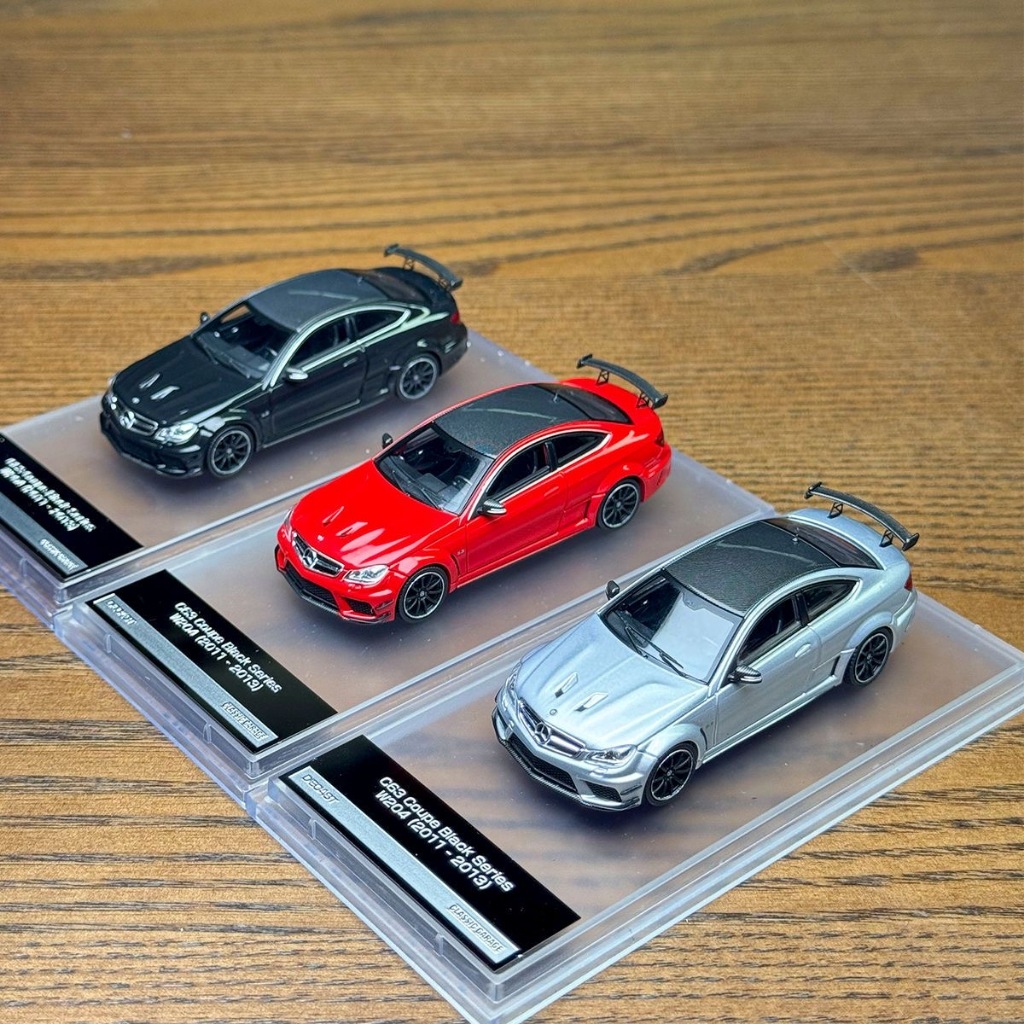 Classic Garage 1/64 Benz C63 Coupe Black Series โมเดลรถ รถของเล่น สําหรับเด็กผู้ชาย ของขวัญวันเกิด ข