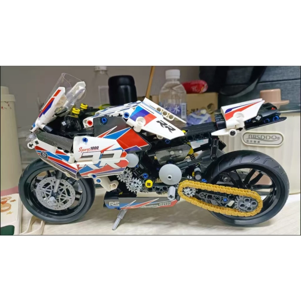 ชุดต่อเลโก้บล็อกมอเตอร์ไซค์ BMW M1000RR สเกล 1:5 thumbnail 9