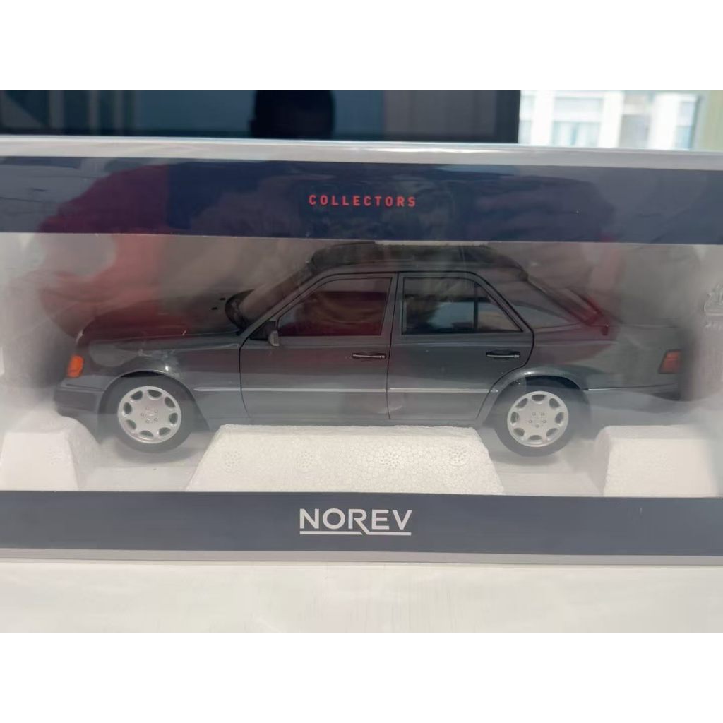 Norev 1: 18 Mercedes-Benz W124 500E