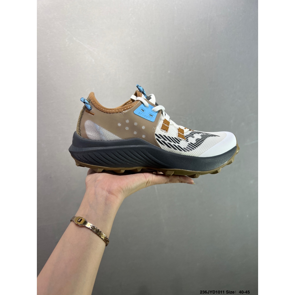 รองเท้าวิ่ง SAUCONY ENDORPHIN RIFT