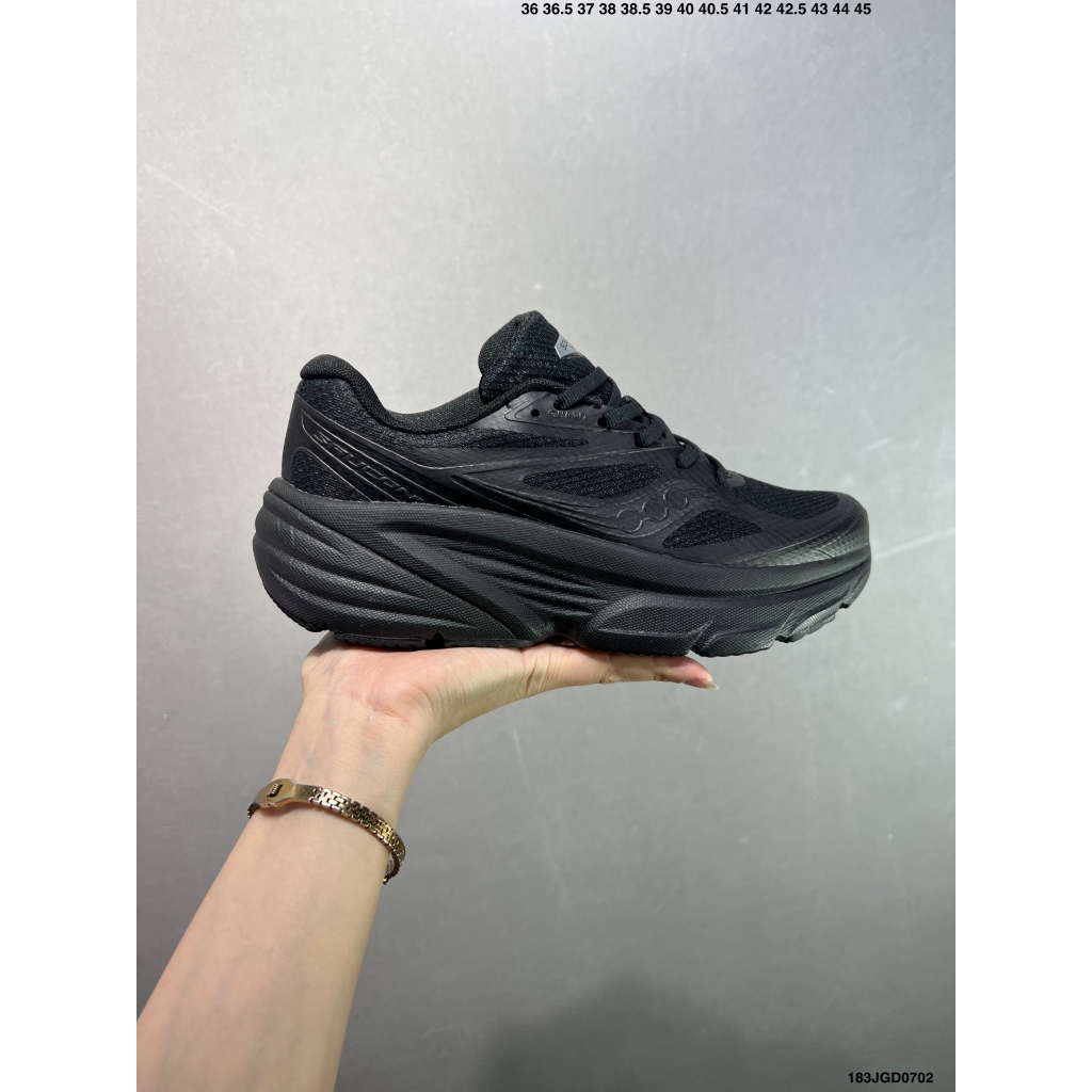 รองเท้าวิ่ง Saucony ENDORPHIN