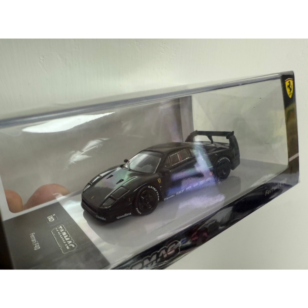 Tarmac Works T64R-076-BK Ferrari F40 Black - 2026 Diecast SuperCon Las Vegas Event Exclusive