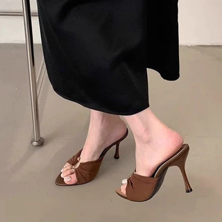 TULIP SHOE รองเท้าส้นสูง 3.5 นิ้ว รองเท้าปลายแหลม รองเท้าแฟชั่นสำหรับผู้หญิง ส้นสูงแบบส้นเข็ม