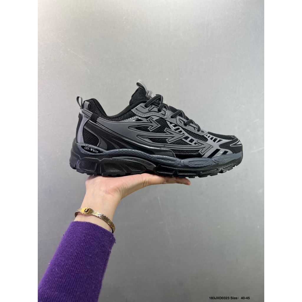 รองเท้าลําลอง OFF-WHITE Be Right Back