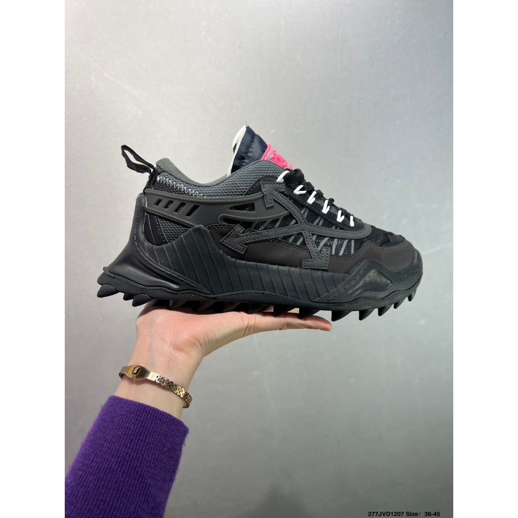 รองเท้าลําลอง Off-White ODSY-1000