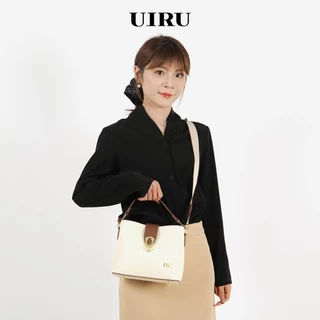 สั่งเพิ่ม ลดราคามากๆ UIRU กระเป๋าสะพายข้างสไตล์เกาหลี ลวดล้อมสองสี คลิปโลหะสวยงาม วัสดุหนังนุ่ม