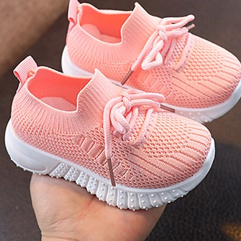<![กรุงเทพฯ จัดส่ง] รองเท้าผ้าใบเชือกผูกสำหรับเด็กชายและหญิง ออกแบบมาพร้อมตาข่ายระบายอากาศและการป้องกันการลื่น]]>
