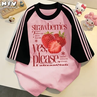 NFV แฟชั่นเกาหลี🍒เสื้อยืดแขนสั้นคอกลม ลายสตรอว์เบอร์รี่ oversize ระบายอากาศ ทรงหลวม YG1238