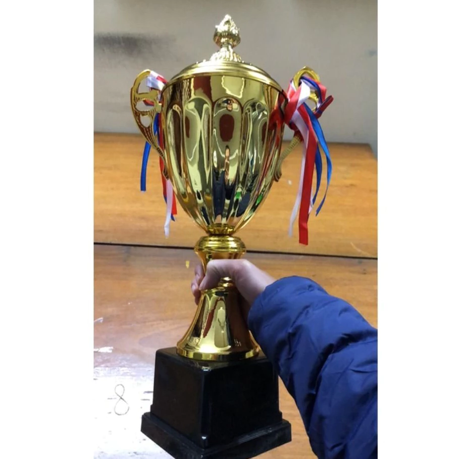 【COD】🏆แจ๊ส ถ้วยเล็ก,พร้อมฝาปิด แชมป์ทอง งานฝีมือของที่ระลึกการแข่งขันฟุตบอลโลหะ รุ่นเกมกีฬา ถ้วยวินเนอร์ ถ้วยรางวัล ของเล่นเด็ก thumbnail 8