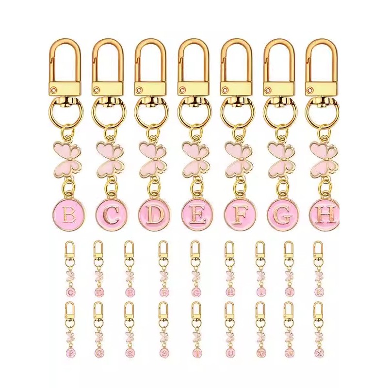 A-Z ชื่อพวงกุญแจตัวอักษรพวงกุญแจผู้ถือโลหะผู้หญิงกระเป๋า Charms อุปกรณ์เสริมหรูหราส่วนบุคคลของขวัญเครื่องประดับ